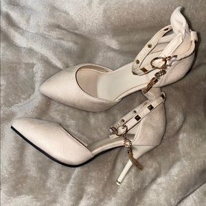 Suede beige beige with ankle strap